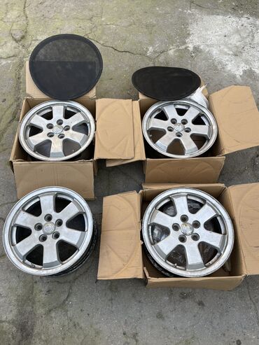 teker 235 45 17: İşlənmiş Disk Toyota R 15, 5 Boltlu