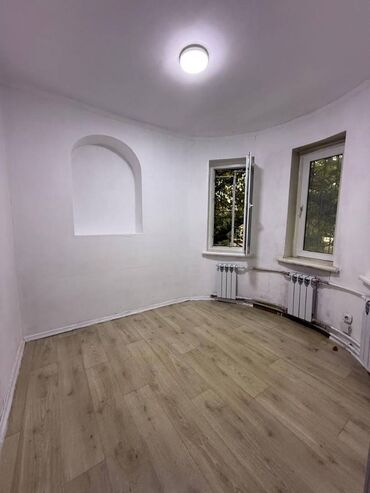 Долгосрочная аренда домов: 200 м², 7 комнат — 13