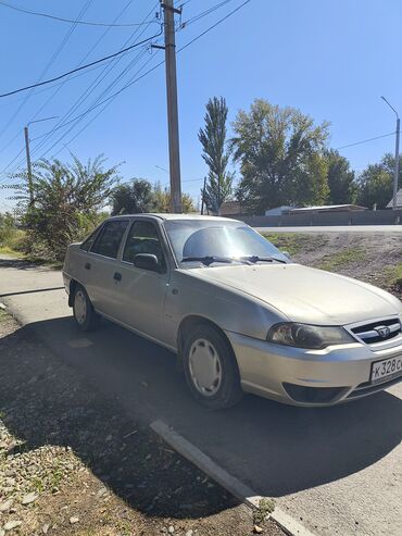 Daewoo: Daewoo Nexia: 2008 г., 1.6 л, Механика, Бензин, Седан