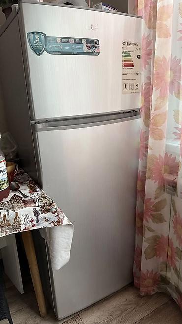 mini refrigerator: Холодильник Artel, Б/у, Двухкамерный, De frost (капельный), 57 * 145 * 56 — 2