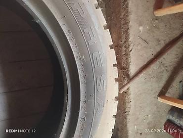 Шины: Шины 285 / 50 / R 20, Зима, Б/у, Комплект, Внедорожные (АТ/МТ), Maxxis — 1