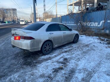 салон субару: Honda Accord: 2004 г., 2.4 л, Автомат, Бензин