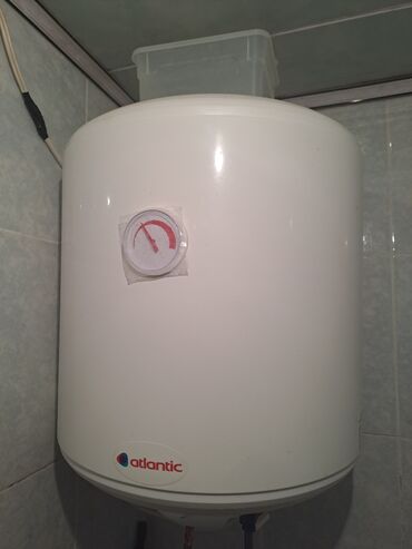 Atlantic brendinin bu 50 litrlik elektrikli su qızdırıcısı evlər və ya