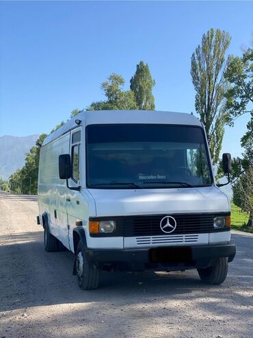 Mercedes-Benz: Mercedes-Benz : 1992 г., 4 л, Механика, Дизель, Фургон