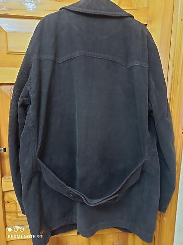 Другая мужская одежда: Мужская верхняя одежда — комплект из трех вещей: 1) Бархатный пиджак — 9