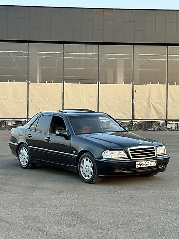 cls 63 amg: Mercedes-Benz C-Class: 2.4 l | 1998 il Sedan — 5