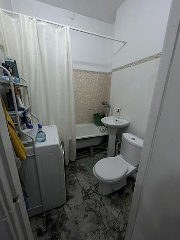 квартира 6 комнат: 1 комната, 35 м², 105 серия, 9 этаж, Косметический ремонт — 6