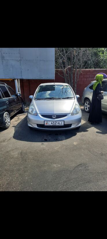 хонда фит в кыргызстане: Сдаю в аренду: Легковое авто