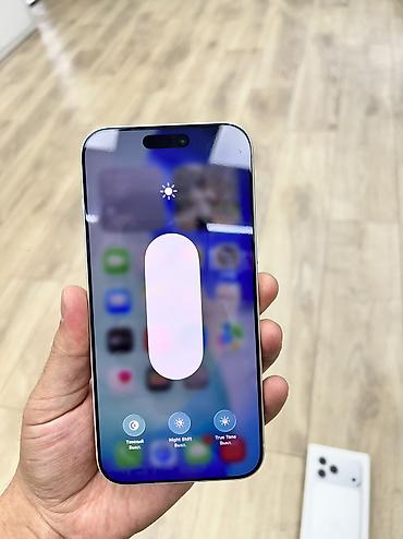 Apple iPhone: IPhone 17 Pro Max, Б/у, 256 ГБ, Белый, Зарядное устройство, Защитное стекло, Чехол, 99 % — 13