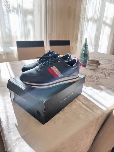 Women's Sneakers and athletic shoes: Ölçü: 37, rəng - Göy, İşlənmiş -da lalafo.az — 9 Women's Sneakers and athletic shoes: Ölçü: 37, rəng - Göy, İşlənmiş — 9