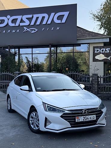 Hyundai: Hyundai Elantra: 2019 г., 2 л, Автомат, Бензин, Седан — 2
