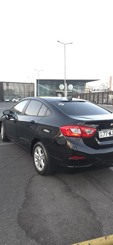 cruze led: Chevrolet Cruze: 1.4 l | 2017 il 248000 km Sedan — 4
