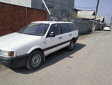 Volkswagen: Volkswagen Passat: 1989 г., 1.8 л, Механика, Бензин, Универсал