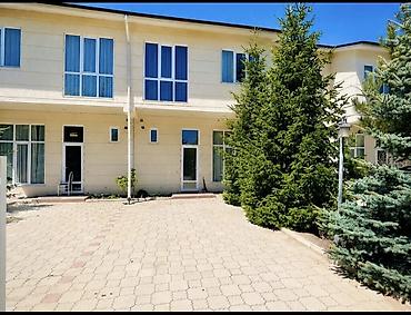 дом сколько стоит: Продаю благоустроенный, двухэтажный таунхаус, на территории — 1