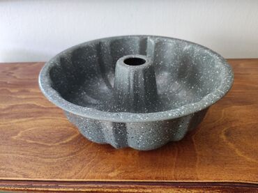 Digər qab-qacaq və mətbəx ləvazimatları: Bütün bu mətbəx əşyaları birlikdə 47 manatadır Hamısı təmiz, az — 20