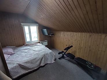 Продажа коттеджей и домов: 🏡 **Продаётся мансардный дом** 📍 Локация: Новопавловка, ул. Кирова 📐 — 9