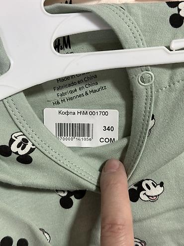футболка с микки маусом: Детская кофта H&M с длинным рукавом. - Материал: 100% хлопок — 2