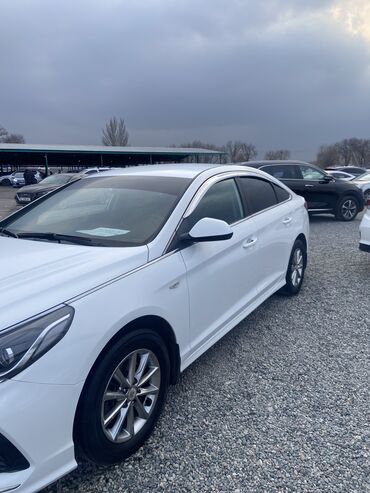 Hyundai: Hyundai Sonata: 2019 г., 2 л, Автомат, Газ, Седан at lalafo.kg — 2 Hyundai: Hyundai Sonata: 2019 г., 2 л, Автомат, Газ, Седан — 2