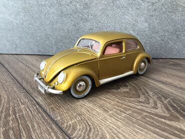 volkswagen beetle baku: Wolsvagen beetle 1955 model 
Burago 1:18 .italy