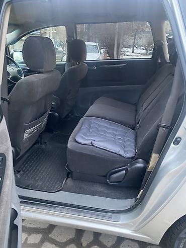 Toyota: Toyota Ipsum: 2001 г., 2 л, Автомат, Бензин, Минивэн — 9