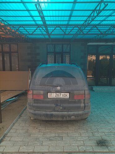 купить машину за 5000 долларов: Volkswagen Sharan: 1998 г., 2 л, Механика, Бензин, Минивэн