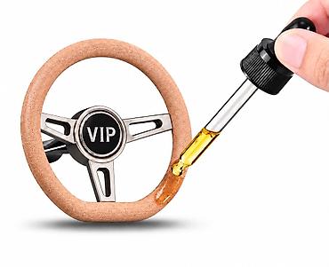 met: VIP yazılı sükan formalı hava təravətləndiricisi — 2 × 10 ml ətirlə — 2
