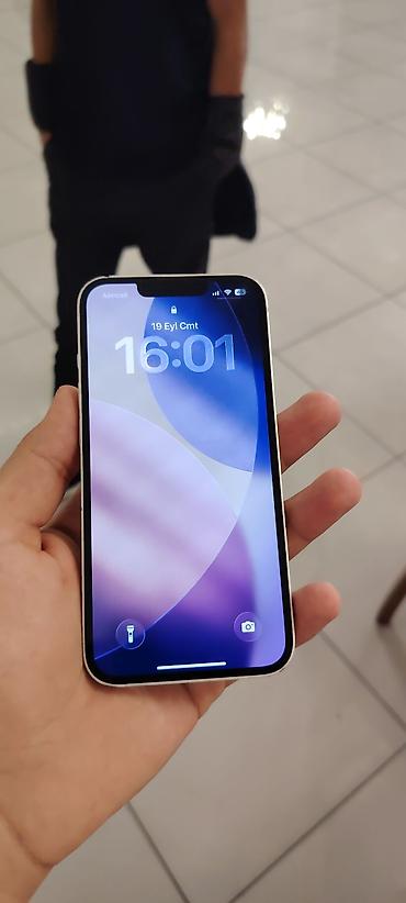 iphone se3 qiyməti: IPhone 13, Ağ, Face ID — 2