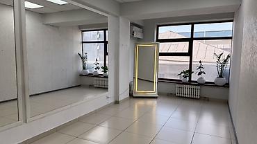 аренда помещение киоск: Сдаю Офисный шкаф: Сдаю Photo studio, 30 м², В бизнес центре, С ремонтом, 1 линия — 2