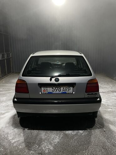 машина на 200000: Volkswagen Golf: 1993 г., 1.4 л, Механика, Бензин, Хэтчбэк