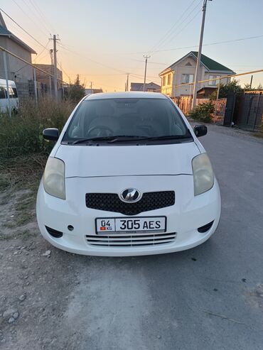 Toyota: Toyota Vitz: 2006 г., 1 л, Вариатор, Бензин, Хэтчбэк