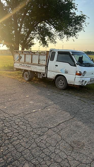 атбашы авто: Hyundai Porter: 1999 г., 2.4 л, Кол менен иштөөчү, Дизель, Пикап — 2