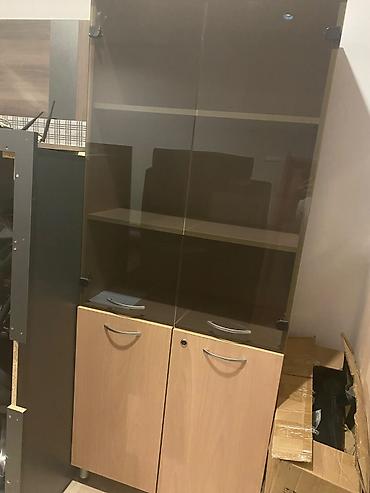 тумбочка офисная: Офисная мебель: диван, стол, тумбочка с ящиками, компьютерное кресло — 3