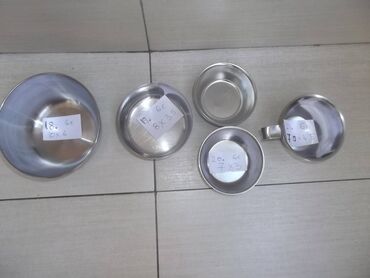 Ostali medicinski proizvodi: Patene inox posudice 
Kao sa slika
Ne odgovaram na SMS — 22