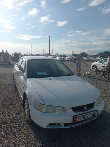 зимный шины: Honda Accord: 2002 г., 1.8 л, Автомат, Бензин, Седан