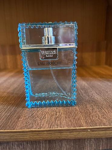 Ətirlərin hər biri 30 manat, biraz işlədilib. Versace Man, Chrome