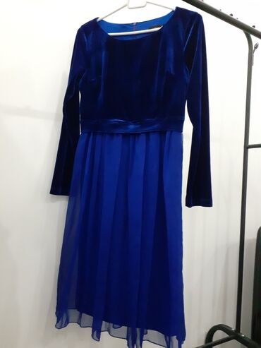 синее платье: Вечернее платье, Средняя модель, С рукавами, L (EU 40)