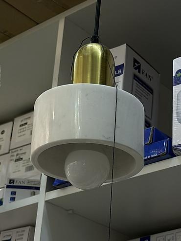 smart light: Подвесной светильник с плафоном из светлого камня и акцентами под — 1