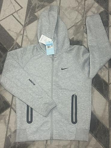 tio benetto: Толстовка с капюшоном Nike NOCTA на молнии, серый меланж — 2
