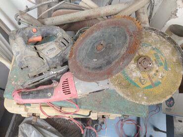 Elektrik alətləri dəsti, elektrik mişarı və üyüdücü daxil olmaqla
