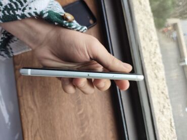 телефон флай iq436 era nano 3: Məhsul: Smartfon Təsvir: - Korpus: Metal çərçivə, yuxarı və aşağı