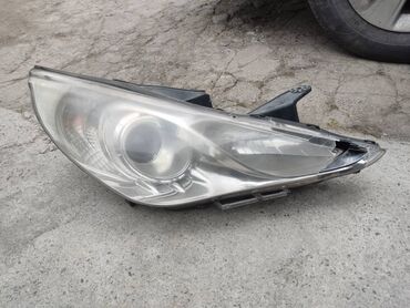 продаю авто в аварийном состоянии: Передняя правая фара Hyundai 2014 г., Б/у, Оригинал