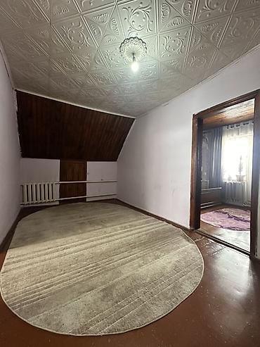 Продажа коттеджей и домов: 📍В Романовке от трассы 900 м продается мансардный дом на участке 7 по — 5