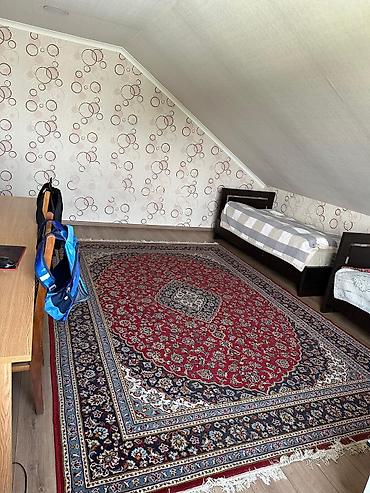 Продажа коттеджей и домов: Продаётся мансардная двухкомнатная квартира на 6 этаже. Общая площадь — 2