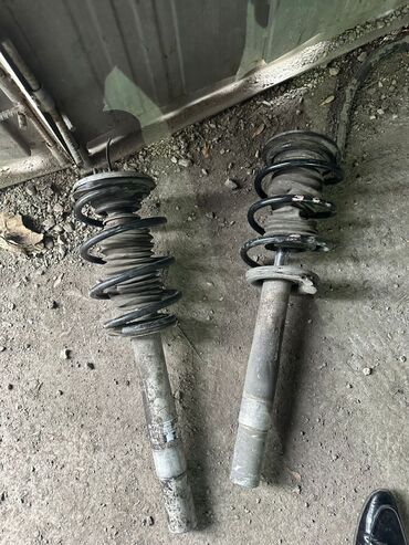 Другие детали кузова: Бмв запчасти привозные в наличии и на заказ — 25