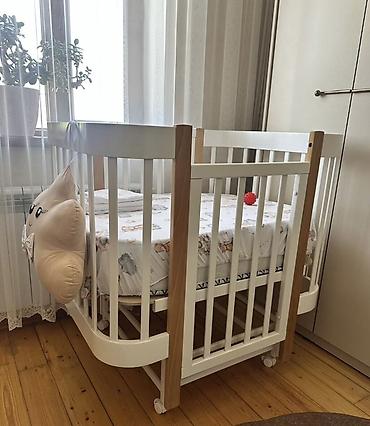 Beşiklər: Oğlan və qız üçün, Yeni, Yumru, Beşik, Dəstsiz, Matras ilə, Yellənmə mexanizmsiz — 1