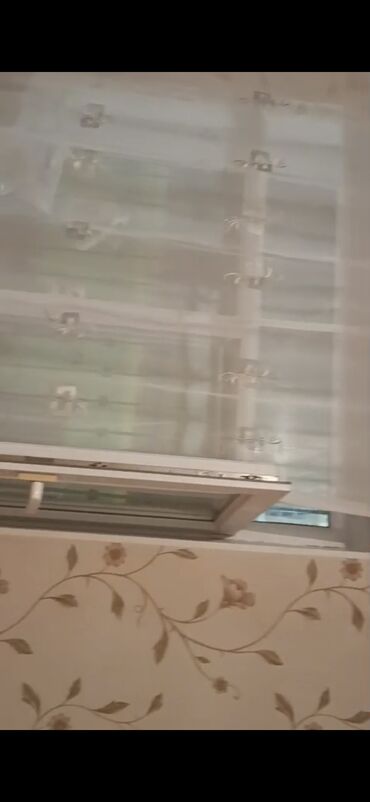 Uzunmüddətli kirayə evlər: Saray postunu keçəndən 200 m Bakıya tərəf, içəri yoldan 400 m məsafədə — 5