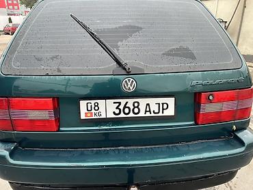 Volkswagen: Volkswagen Passat Variant: 1994 г., 1.8 л, Механика, Бензин, Универсал — 4
