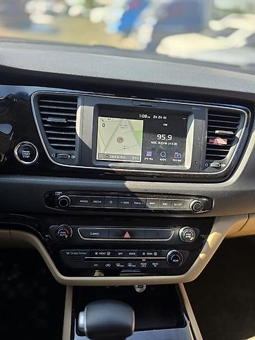 Kia: Kia Carnival: 2019 г., 2.2 л, Автомат, Дизель, Минивэн — 25