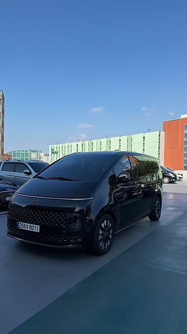 hyun: Hyundai Staria: 2022 г., 3.5 л, Автомат, Газ, Минивэн — 3