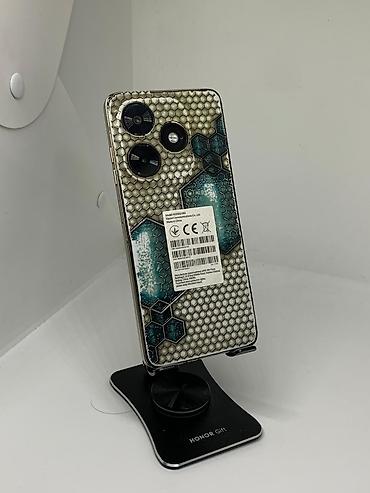 Tecno: Tecno Spark 20C, Б/у, 128 ГБ, цвет - Черный, 2 SIM — 1